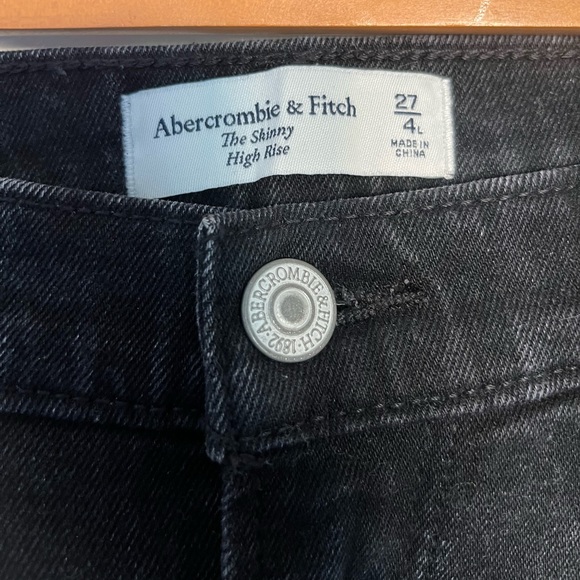 Abercrombie & Fitch Straight Leg Black Jeans - Picture 6 of 11